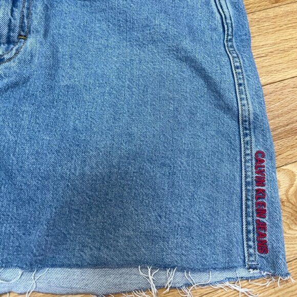 Calvin Klein Jeans Raw Hem Denim Skirt – Women’s W31 - Picture 2 of 4